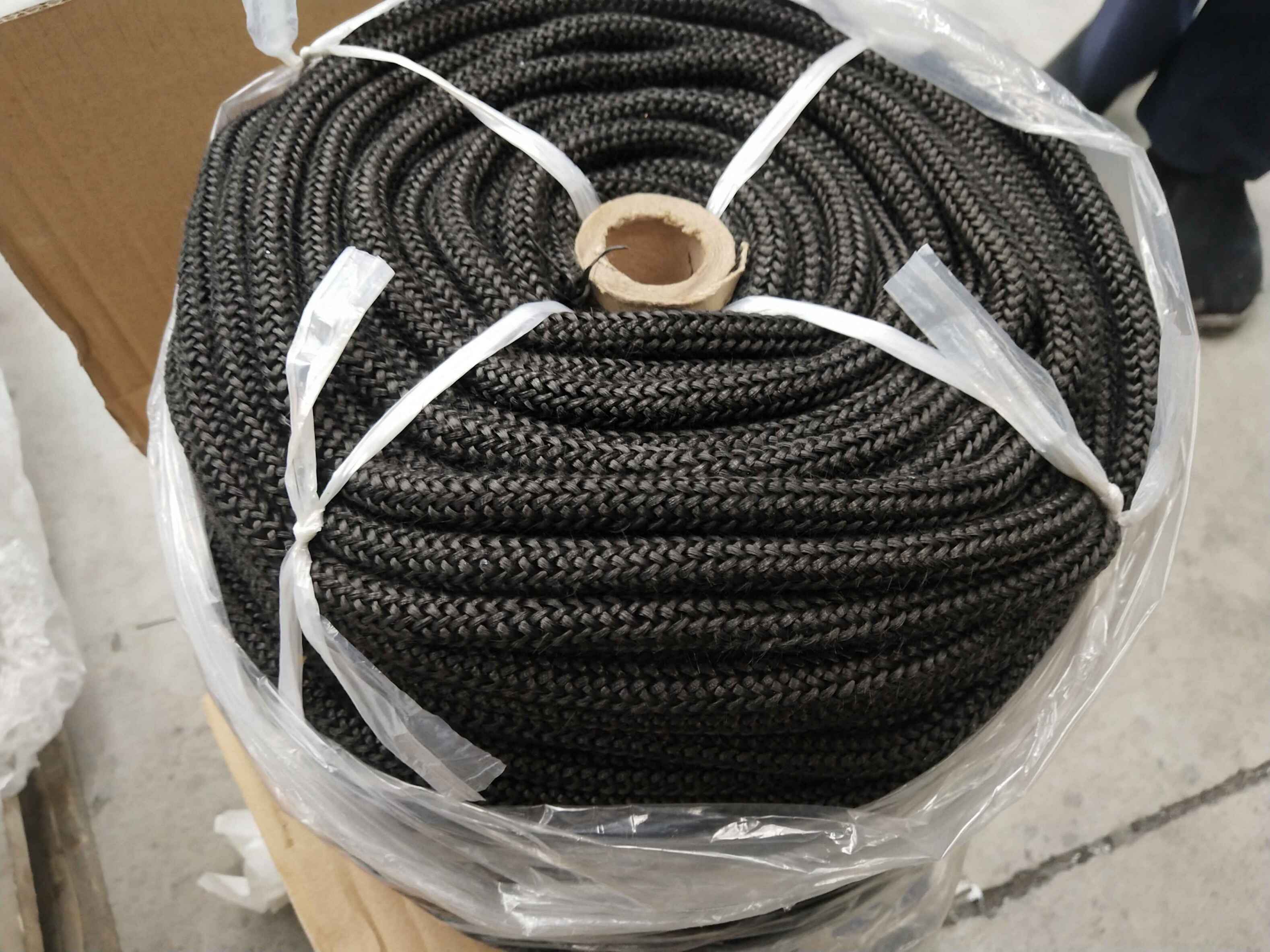 玻纤针织圆绳黑.jpg